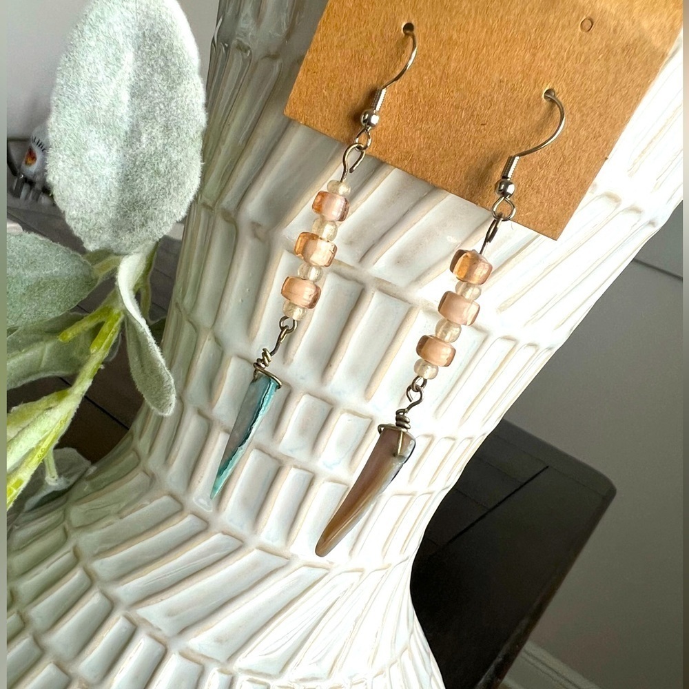 Beaded dangle earrings NWT